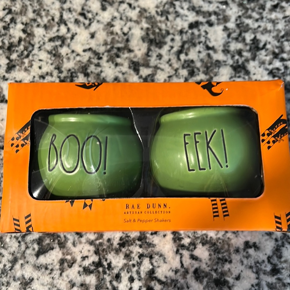 Rae Dunn green Boo & Eek salt & Pepper shakers